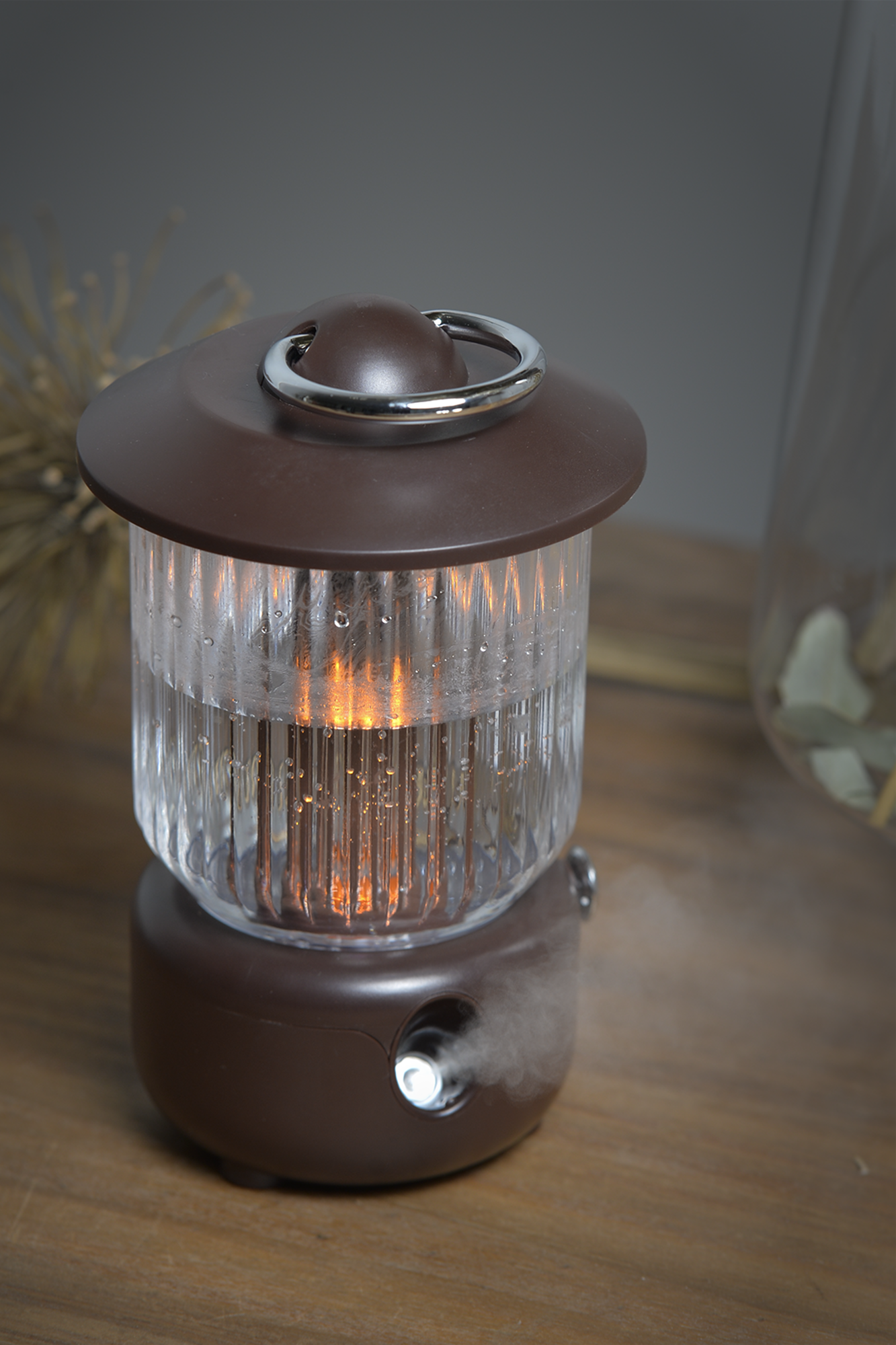 Farol Humidificador | Difusor de Aromas | Aromaterapia | Portátil | Lámpara Luz LED Fría y Cálida | Carga USB | Incluye Aceite Esencial Ahuyentador de Mosquitos | 260ml | Marrón